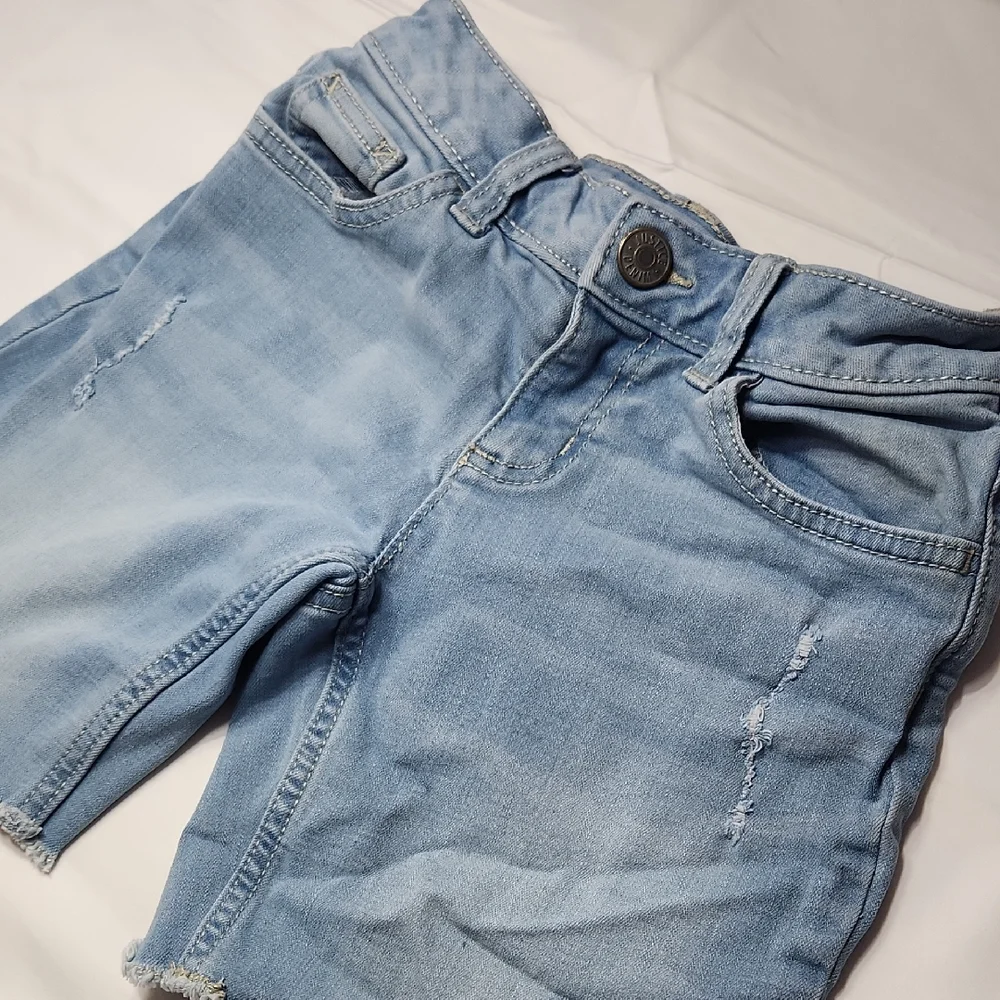 Justice Girls Bermuda Jean Shorts Size 8 | Raw Hem Light Wash Denim